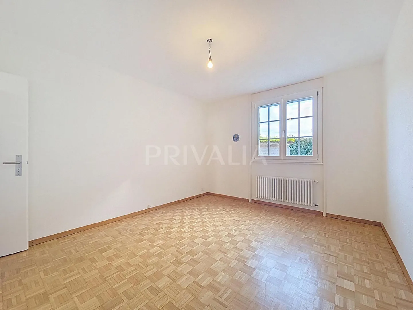 Beautiful ground floor apartment with terrace in the heart of Choulex - Photo 4 of 10