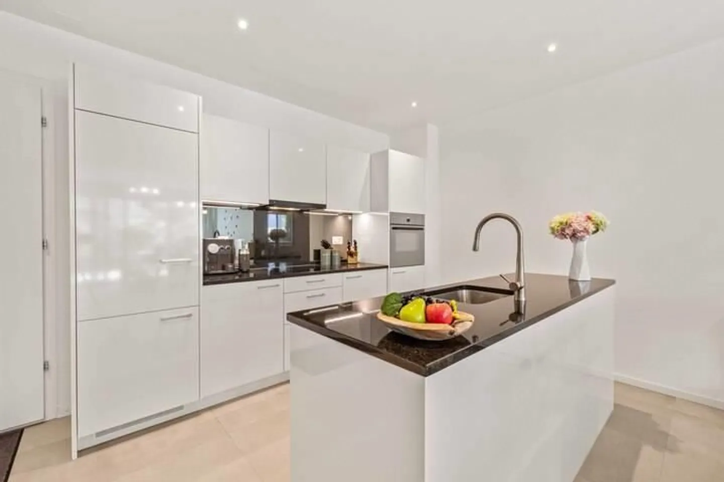 VIVRE MODERNE DANS LE MONDE ALPIN URNER - Photo 2 sur 9