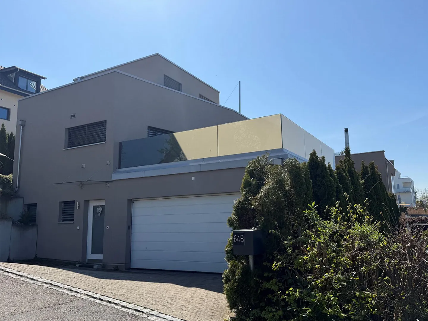 Maison individuelle avec vue sur le lac - Photo 2 sur 15