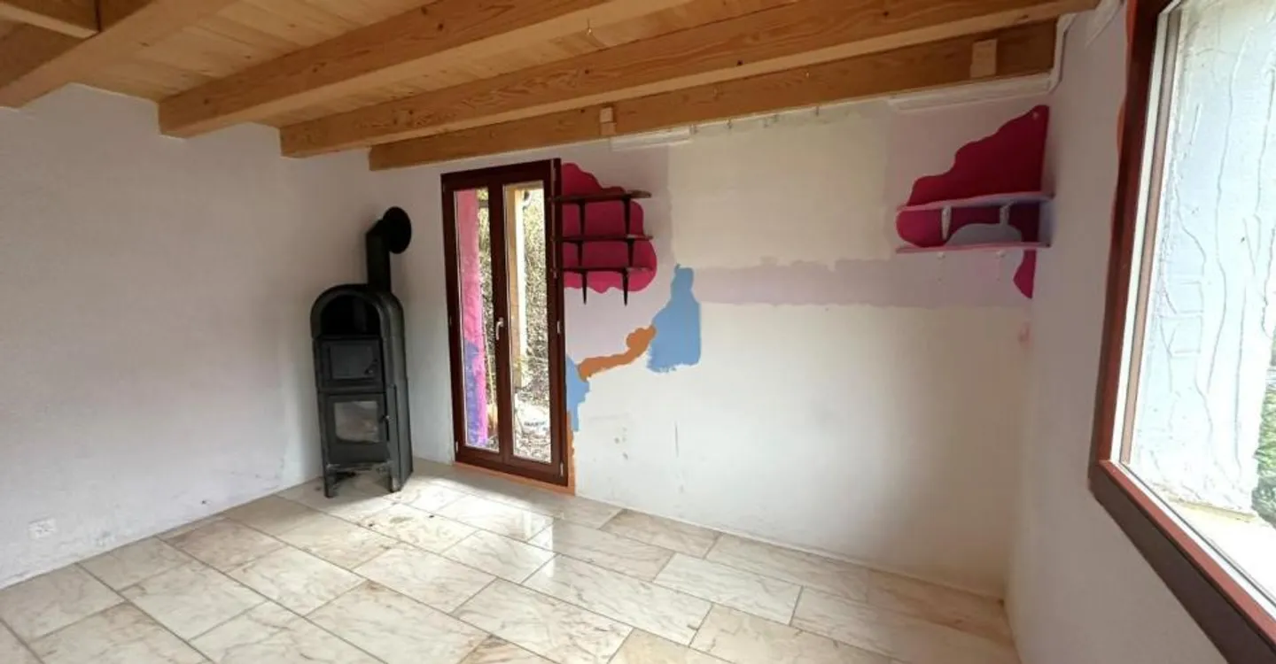 Charming Detached House - Photo 4 of 10