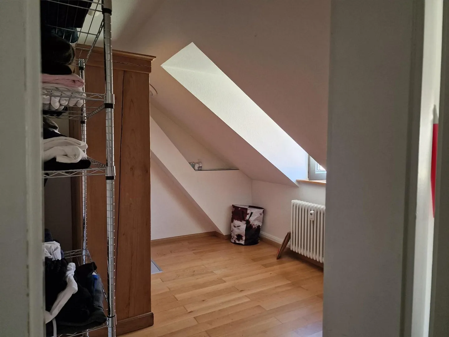 Appartement sous les combles 1,5 pièces près du parc Schützenmatt - Photo 3 sur 7