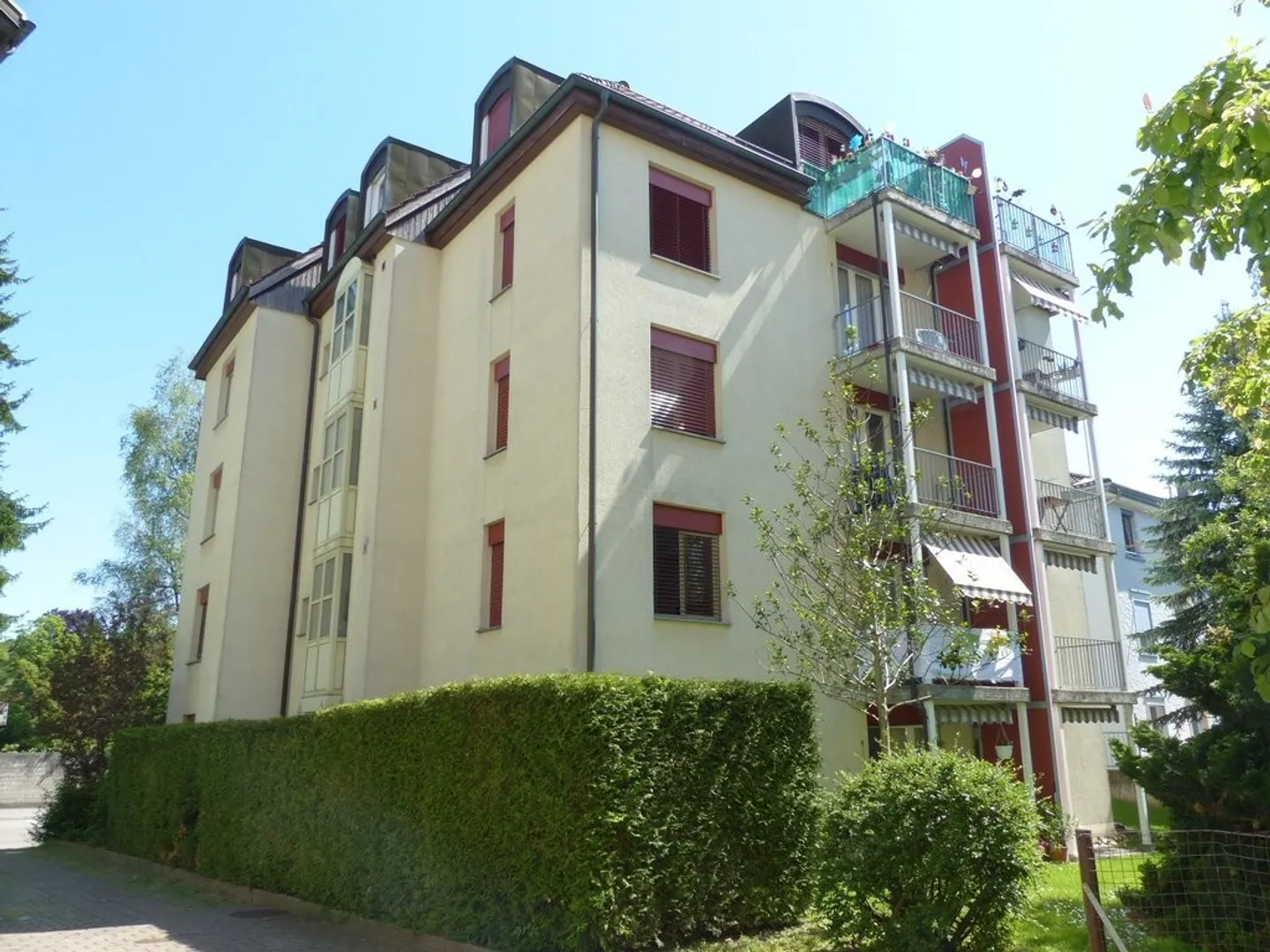 Appartement au rez-de-chaussée avec coin salon (orienté au sud) - Photo 1 sur 9
