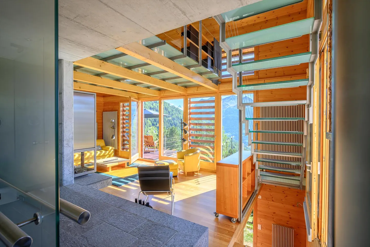 Chalet di architetto in stile contemporaneo, concetto originale, tutto in trasparenza - Foto 12 di 24