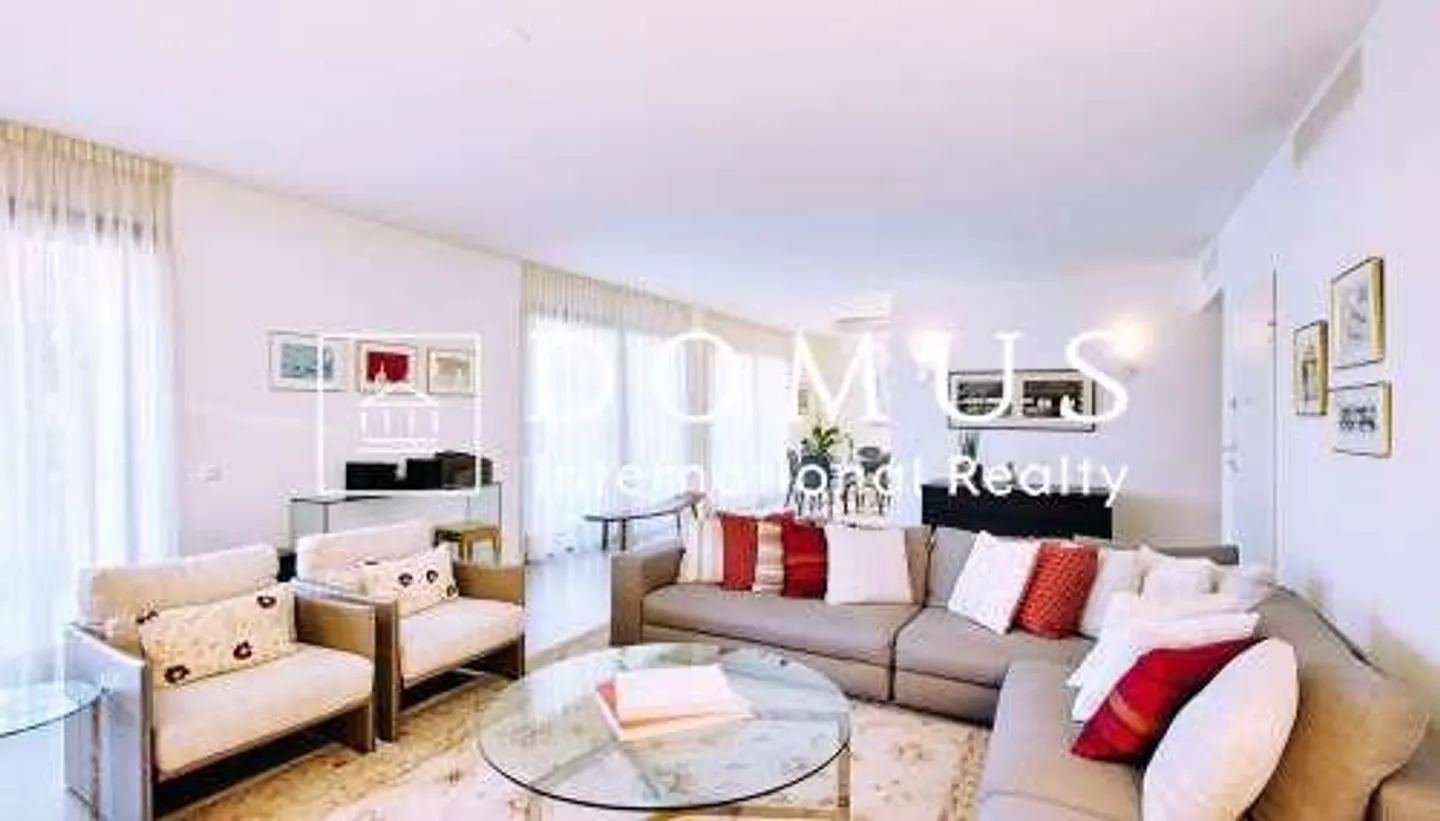 Elegant 4.5 Apartment in Collina d'Oro - Photo 7 of 13
