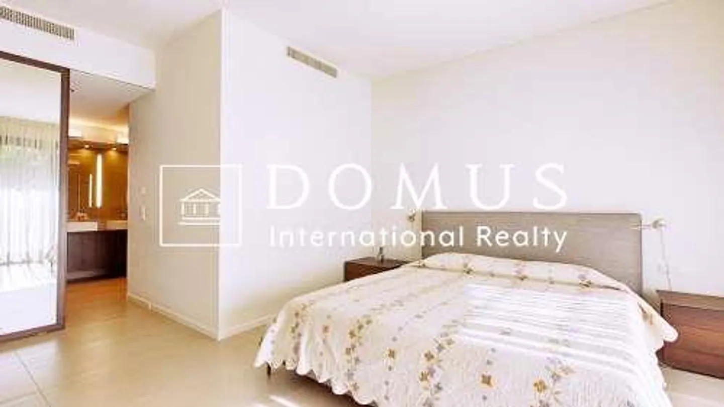 Elegant 4.5 Apartment in Collina d'Oro - Photo 10 of 13