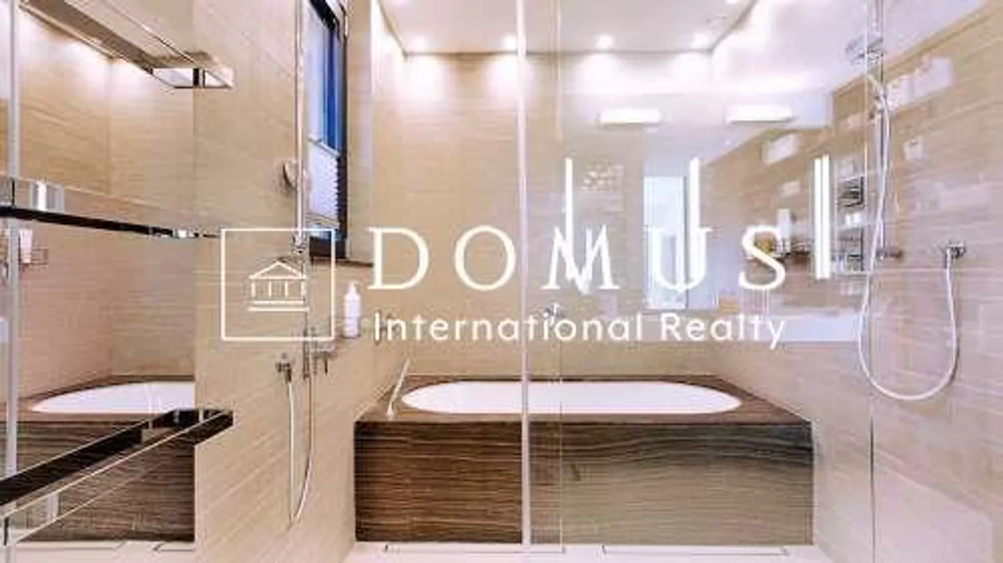 Elegant 4.5 Apartment in Collina d'Oro - Photo 12 of 13