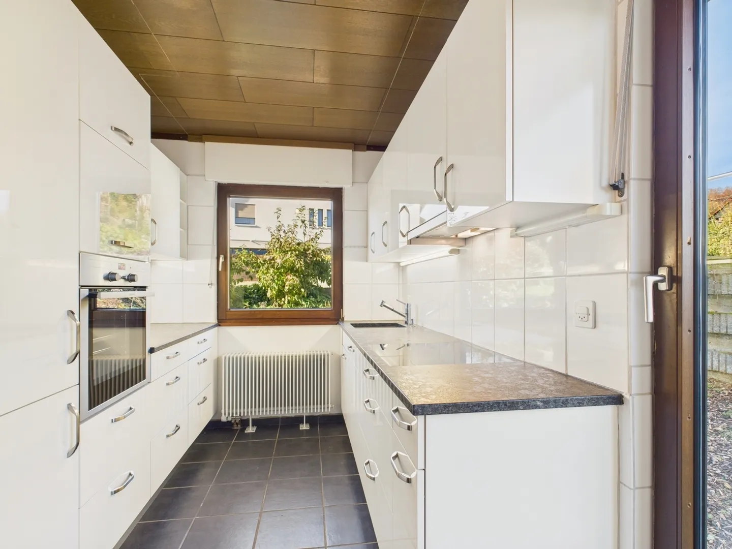 Charmantes Einfamilienhaus mit Garten - Foto 7 von 13