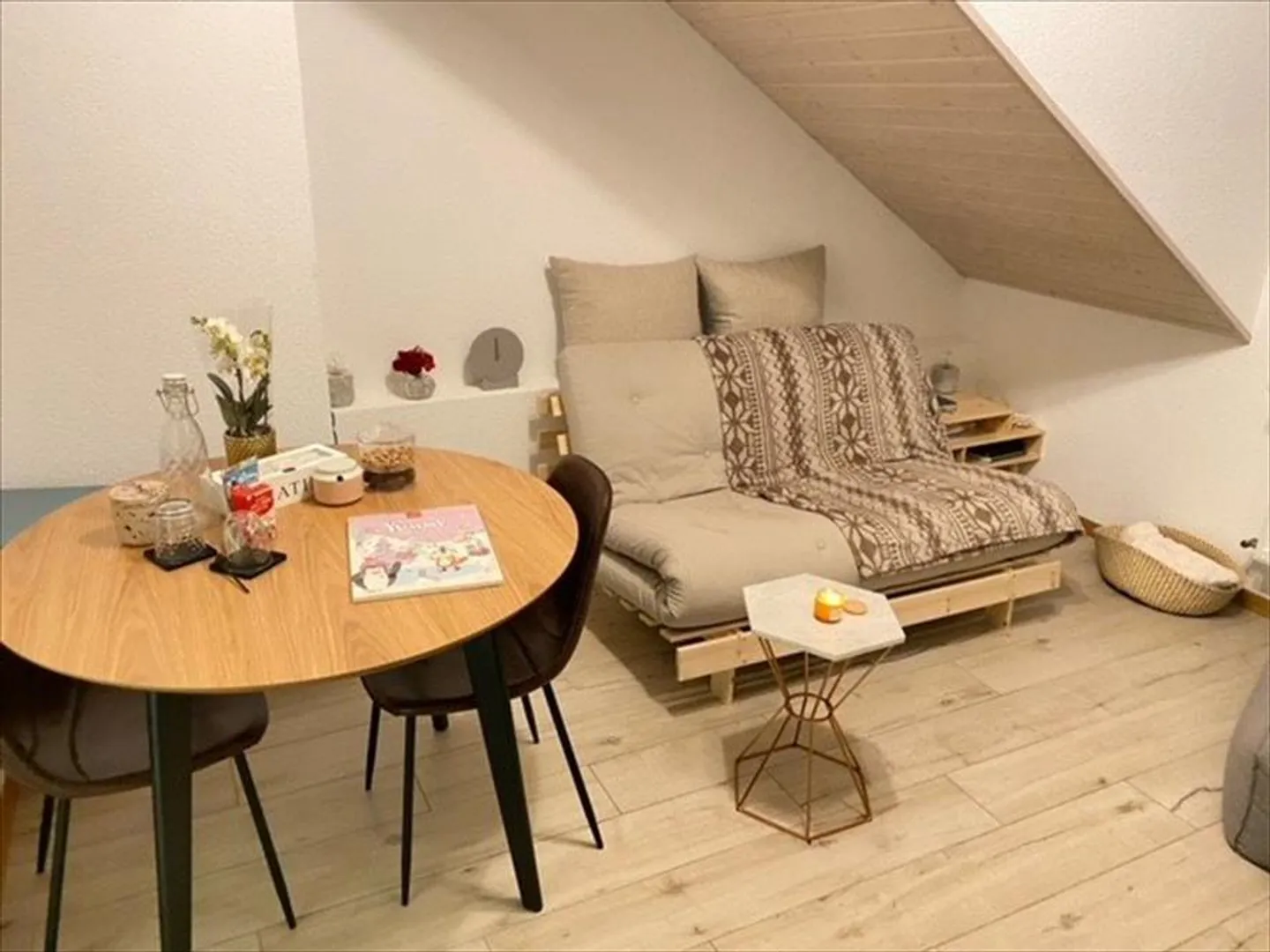 Zu vermieten ab dem 1. Juli 2023 - Studio nur wenige Schritte vom See entfernt - Foto 2 von 4