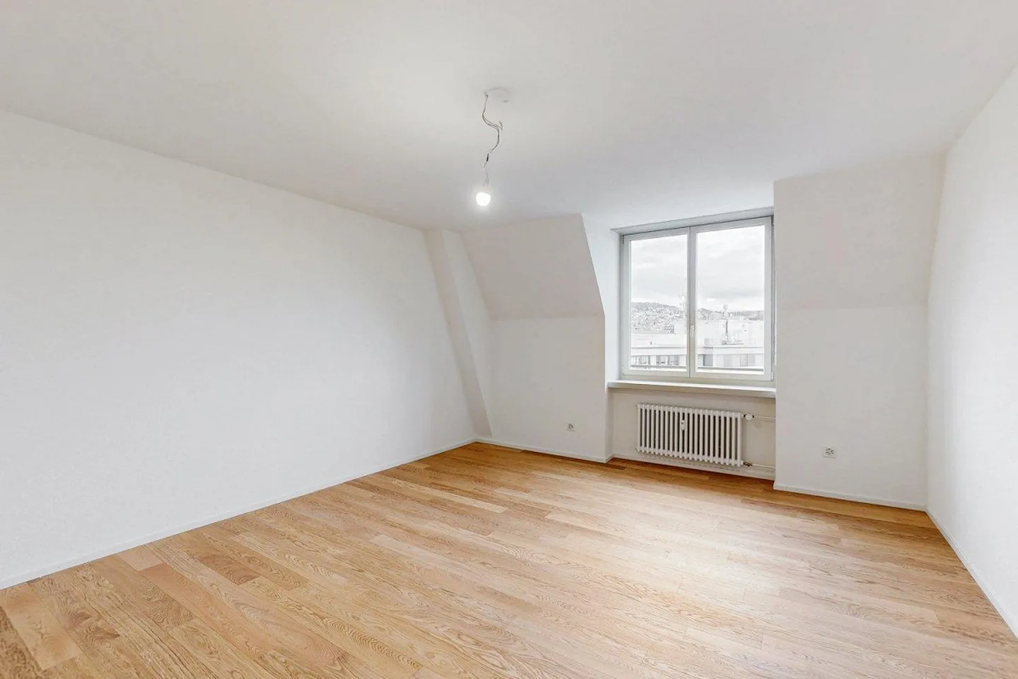 Exclusive penthouse apartment with spacious roof terrace in the heart of Zurich - Photo 5 of 11