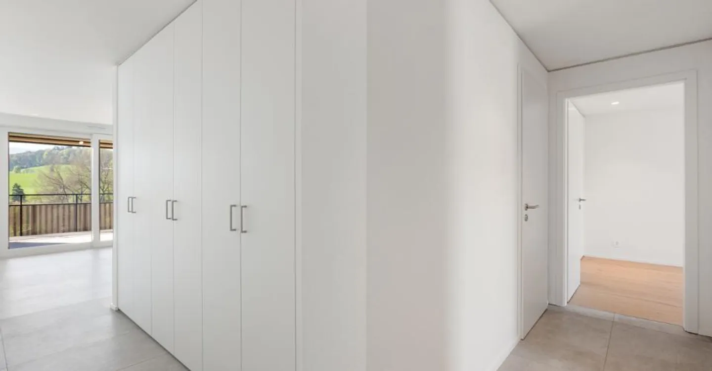 PPE Apartment - Photo 4 of 10