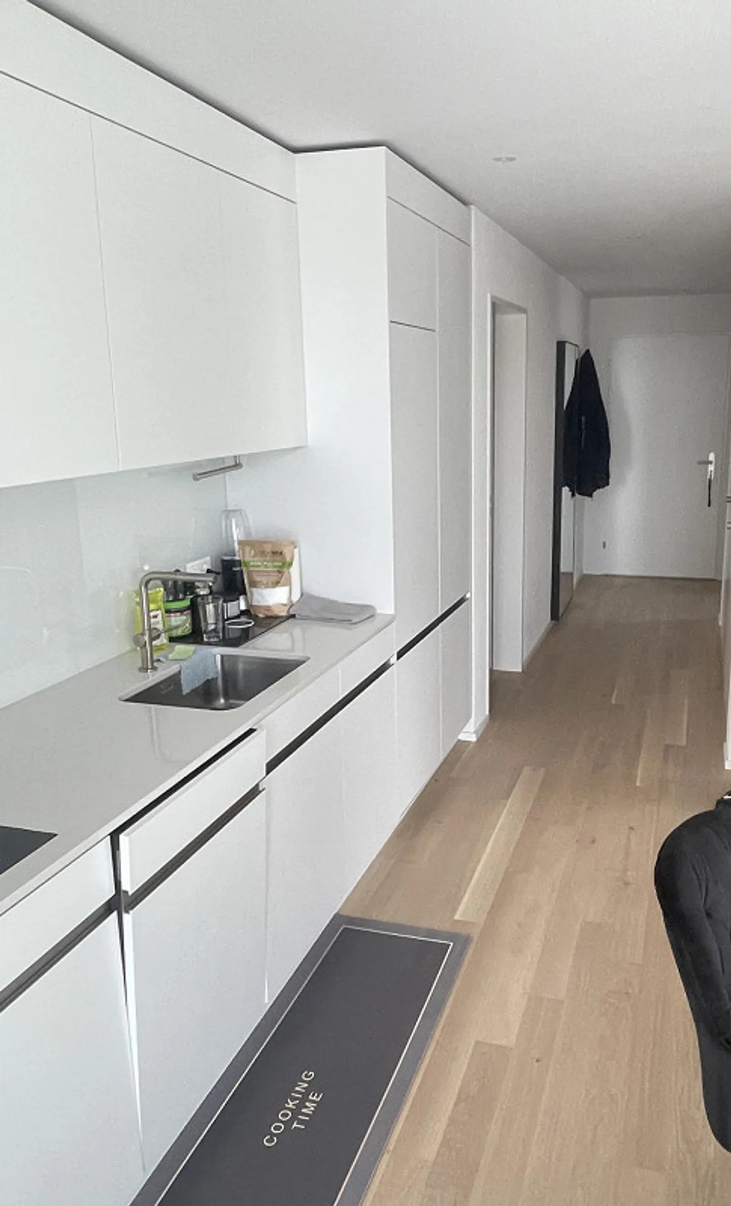 Appartement moderne 2 1/2 pièces - entièrement meublé et comme neuf. - Photo 6 sur 20