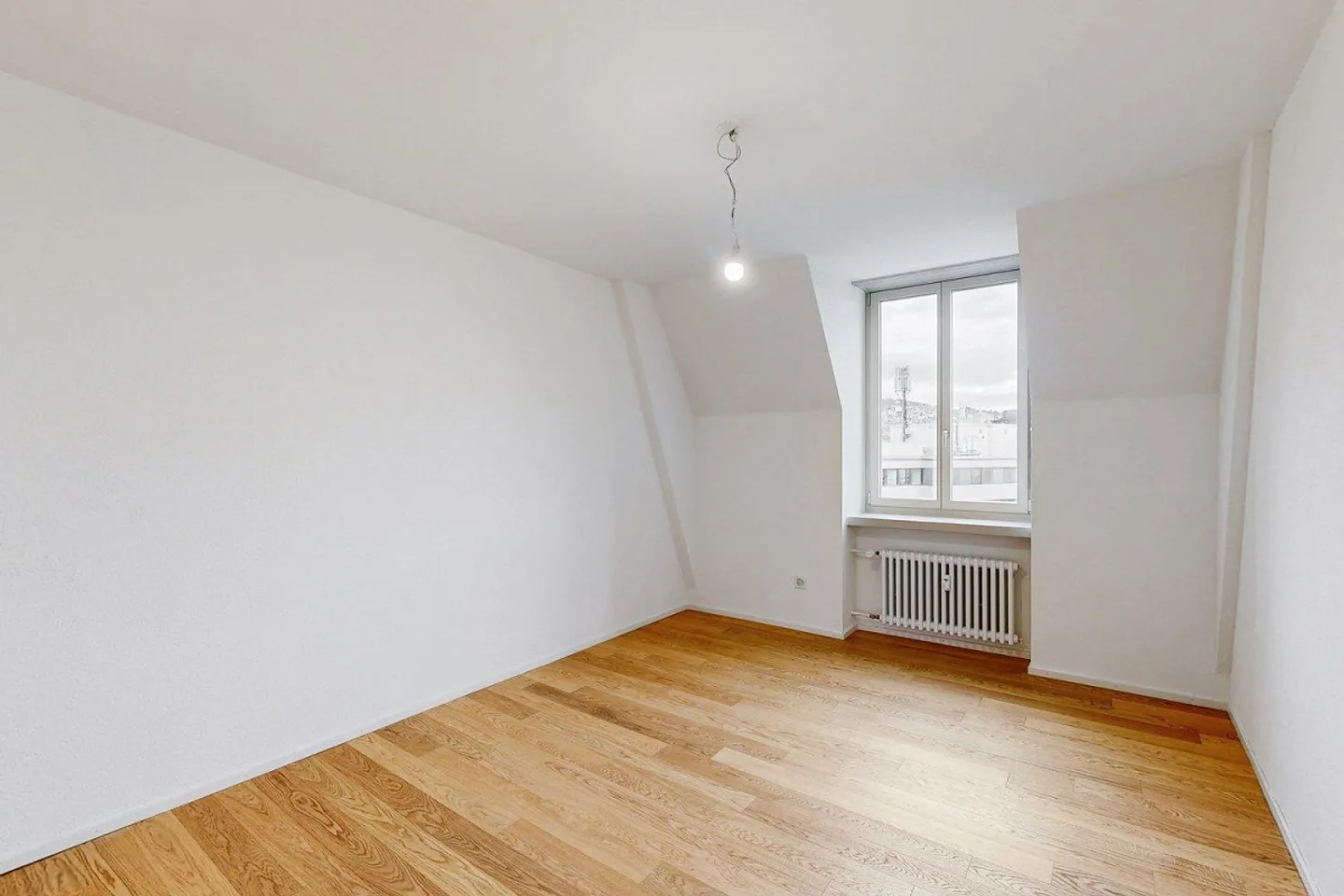 Exclusive penthouse apartment with spacious roof terrace in the heart of Zurich - Photo 8 of 11