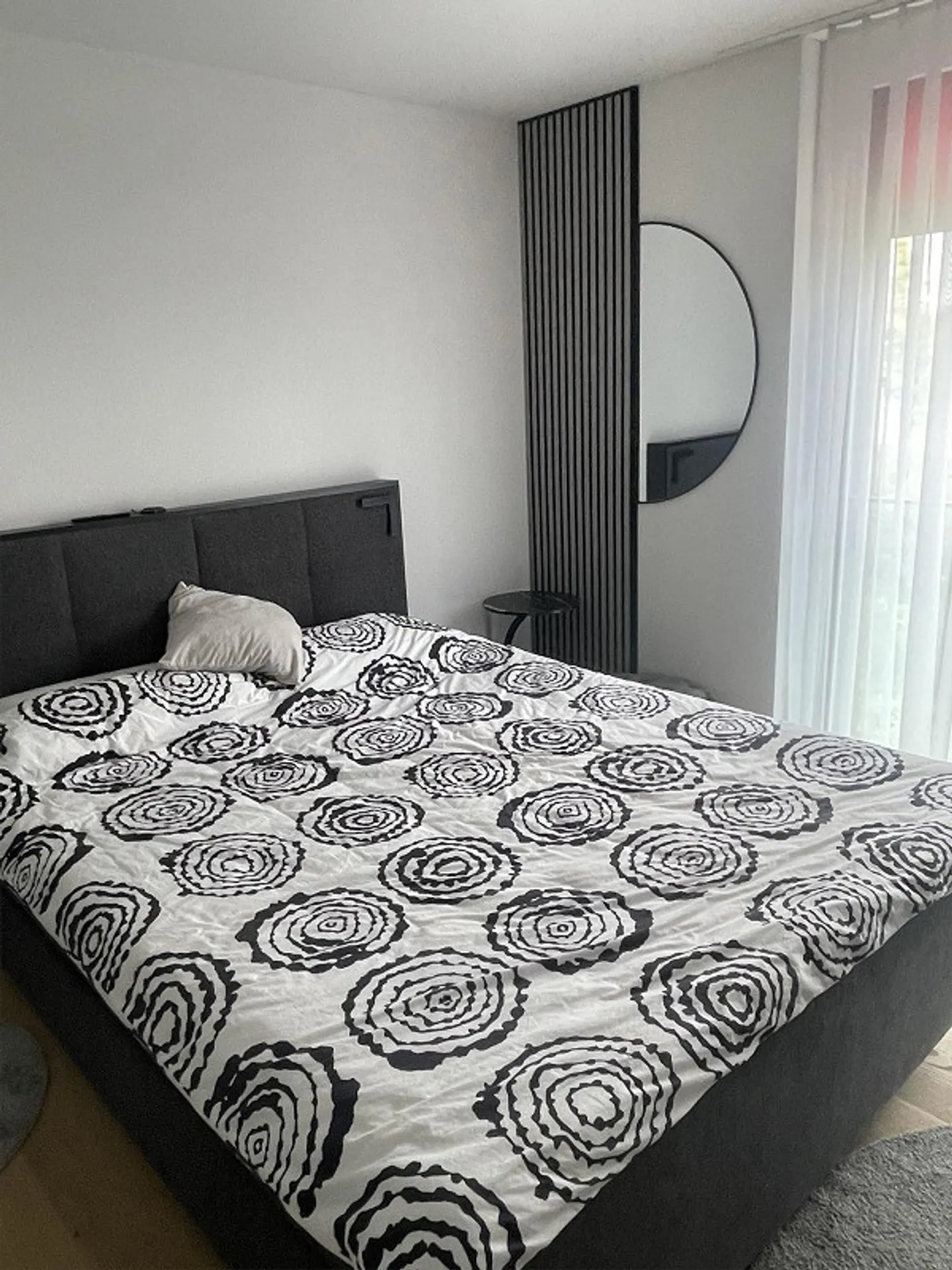 Appartement moderne 2 1/2 pièces - entièrement meublé et comme neuf. - Photo 12 sur 20