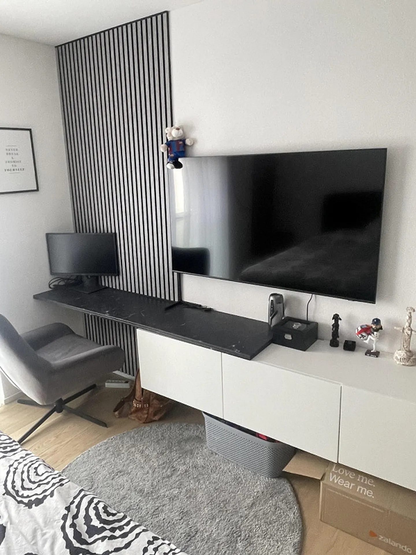 Appartement moderne 2 1/2 pièces - entièrement meublé et comme neuf. - Photo 15 sur 20