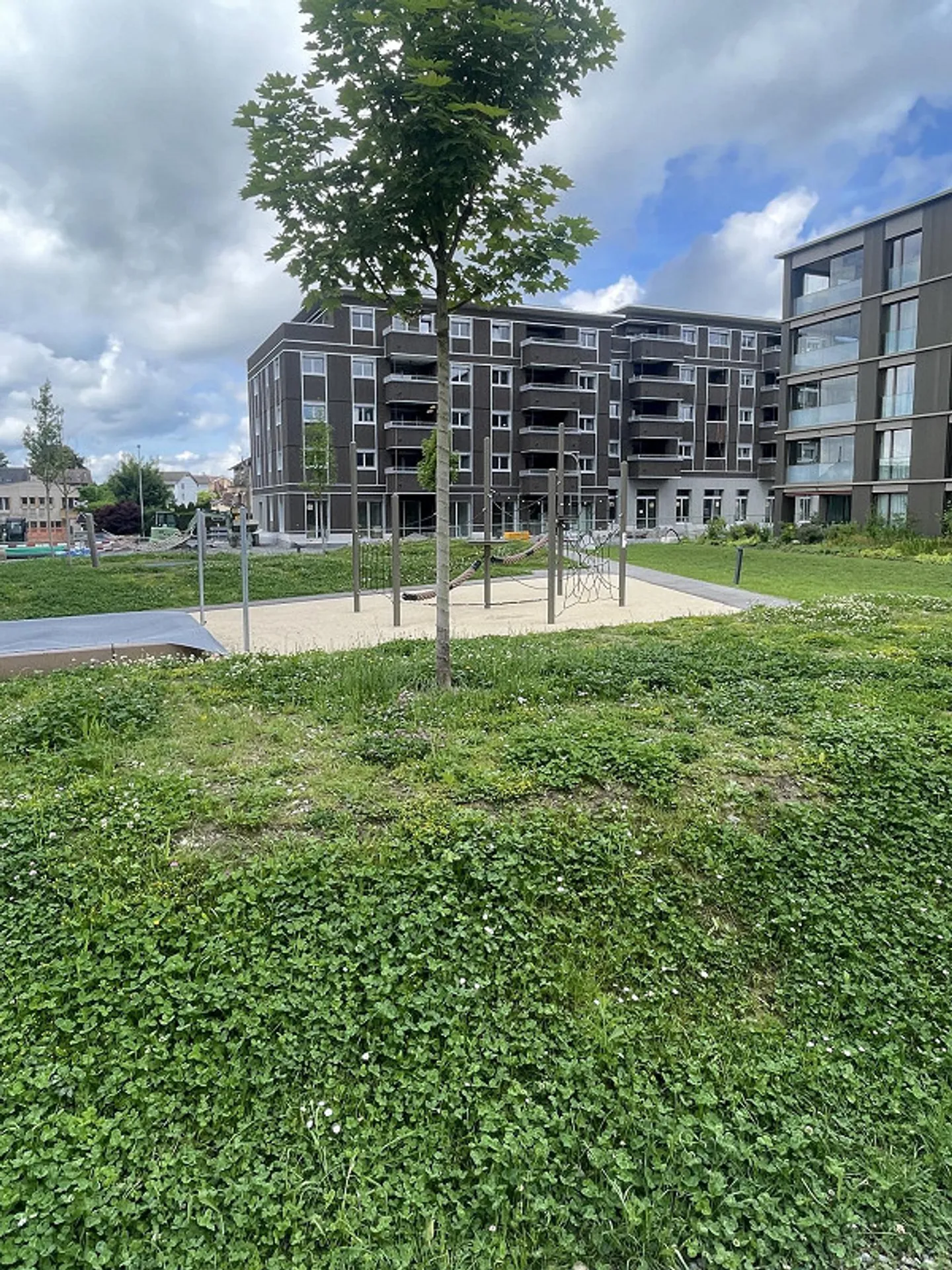 Appartement moderne 2 1/2 pièces - entièrement meublé et comme neuf. - Photo 20 sur 20