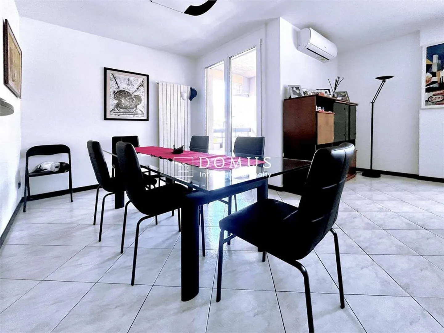 Appartement spacieux de 4,5 pièces au dernier étage - Photo 3 sur 12