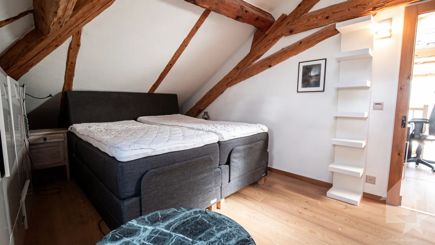 Stunning duplex penthouse in the center of the village - Photo 23 of 32
