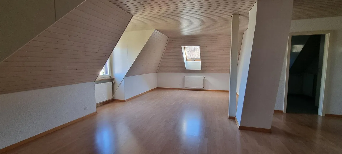 Geräumige 4.5 Zimmer Wohnung - Foto 1 von 10