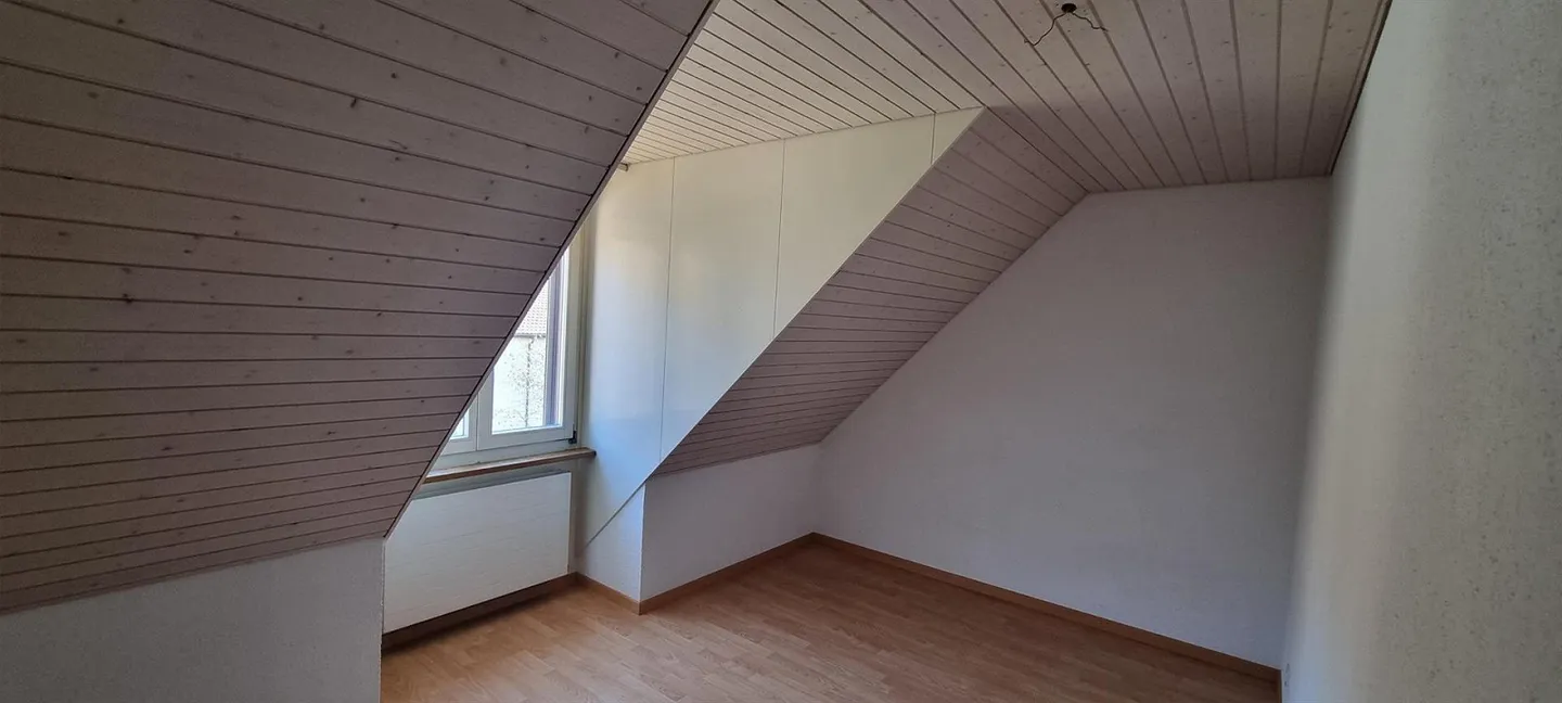 Geräumige 4.5 Zimmer Wohnung - Foto 2 von 10