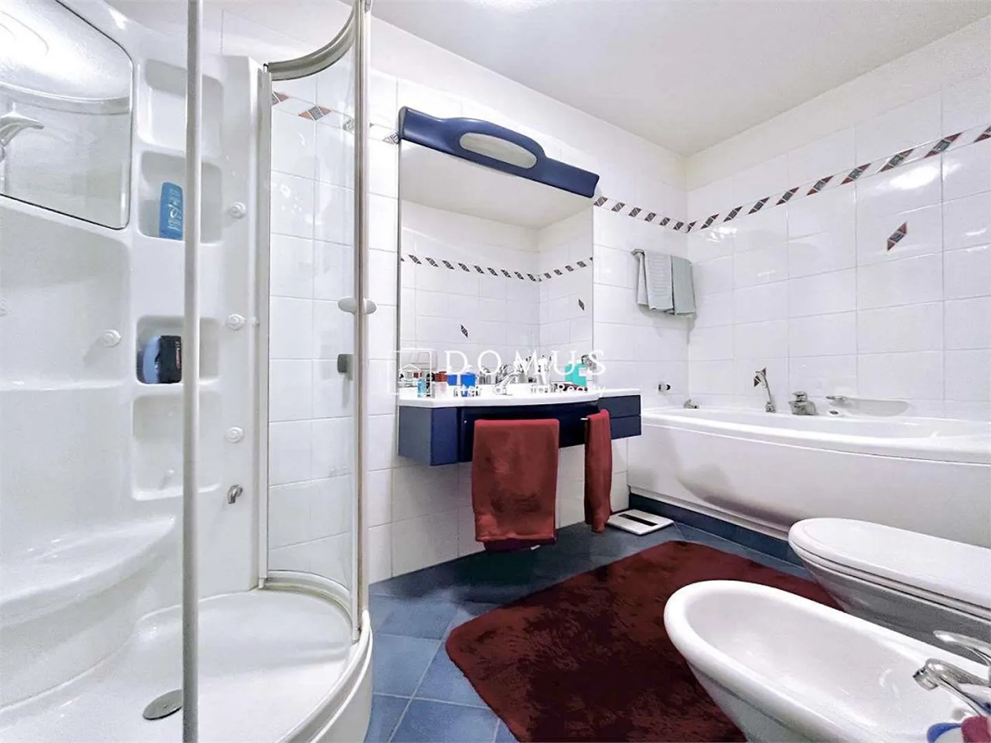 Appartement spacieux de 4,5 pièces au dernier étage - Photo 9 sur 12