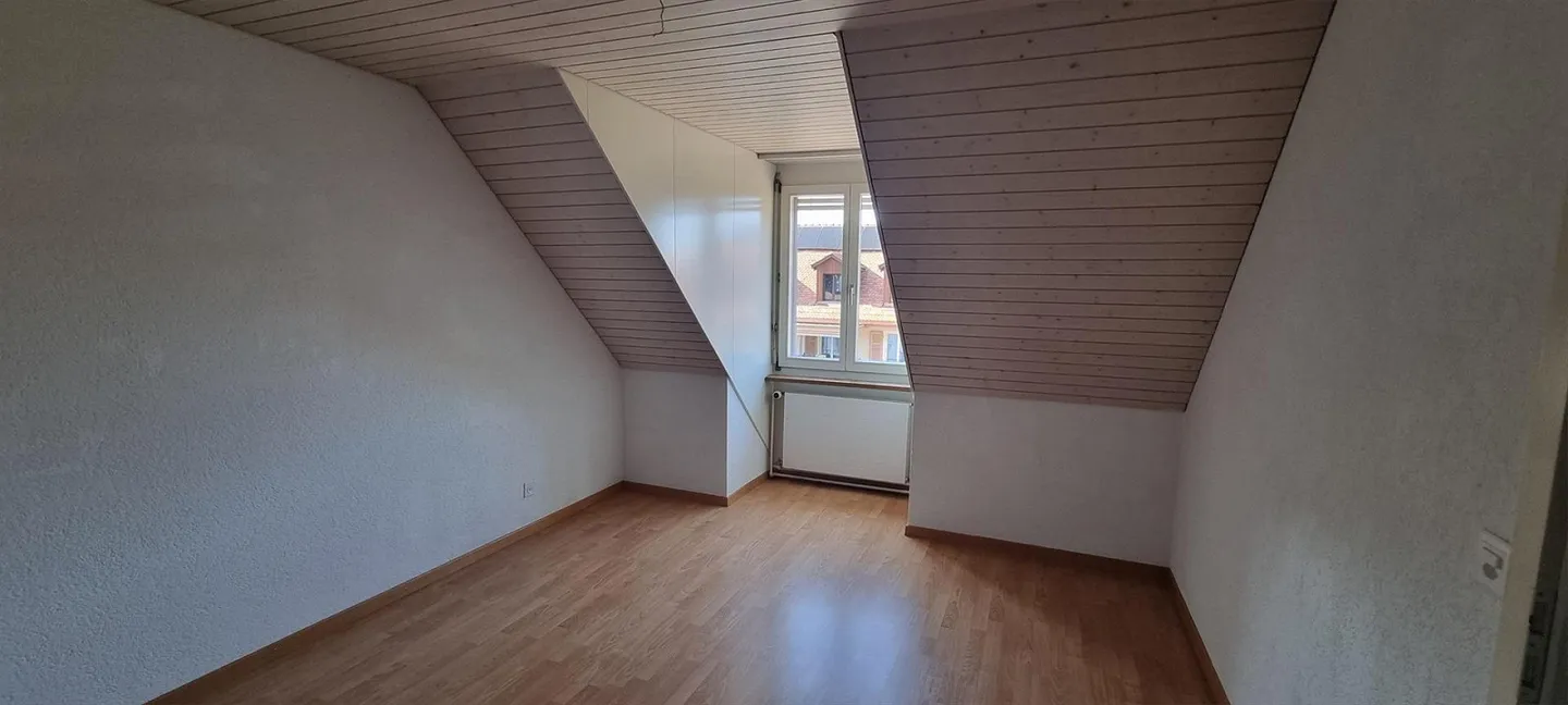 Geräumige 4.5 Zimmer Wohnung - Foto 5 von 10
