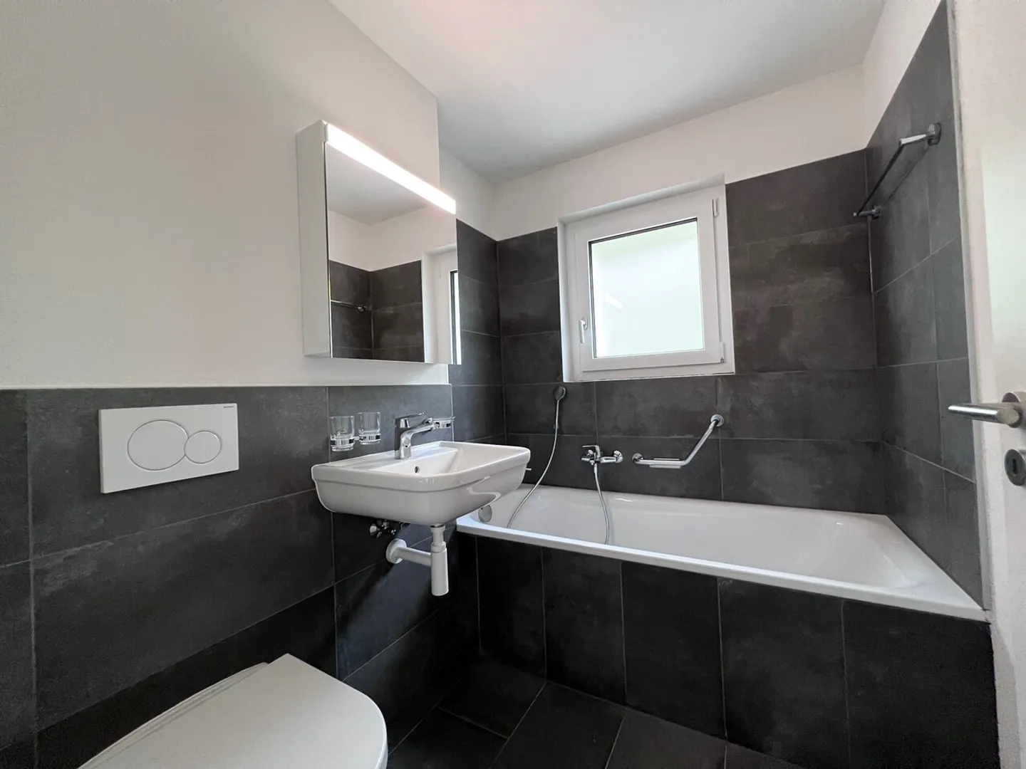 Appartement Duplex Charmant avec Balcon - Photo 5 sur 11