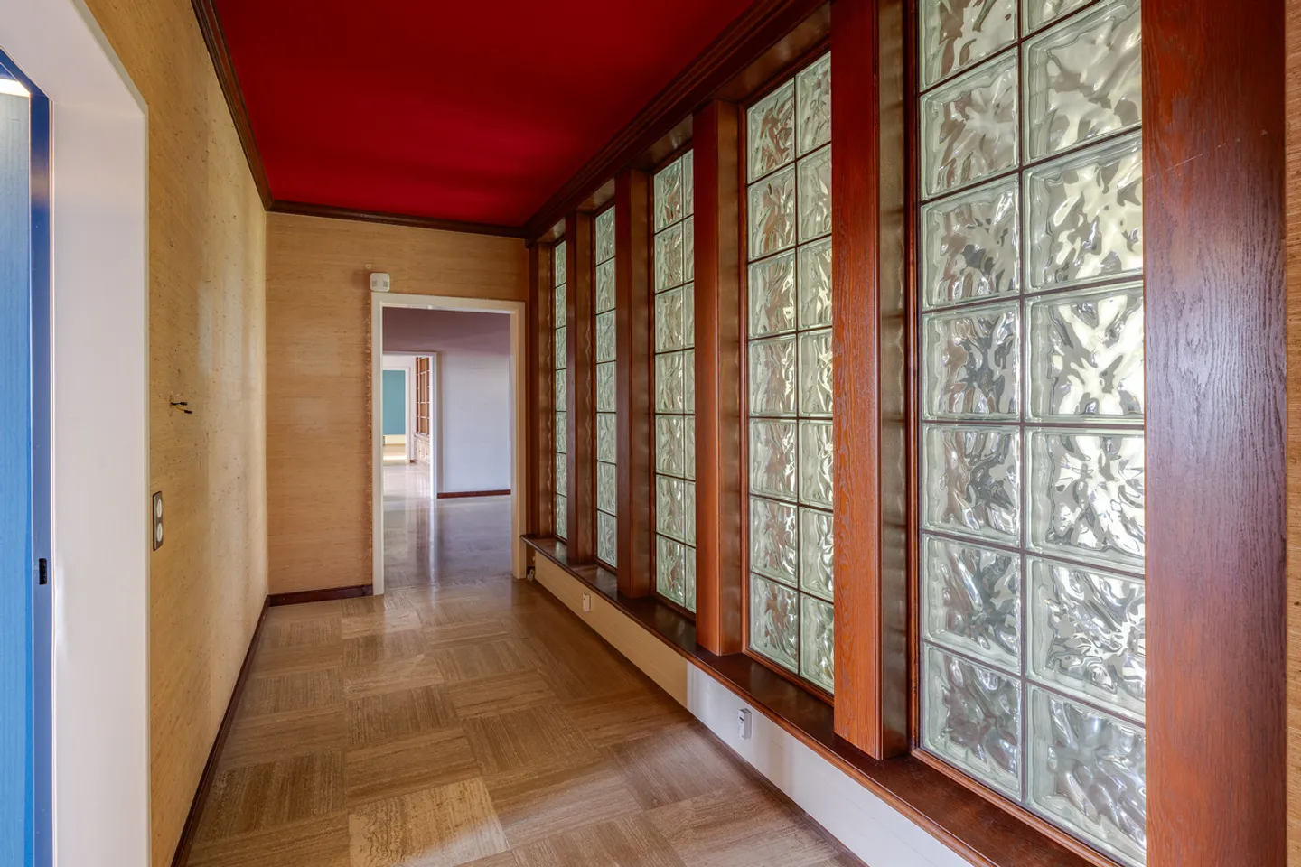 Penthouse de 9,5 pièces au-dessus de la ville de Bienne ! - Photo 17 sur 27