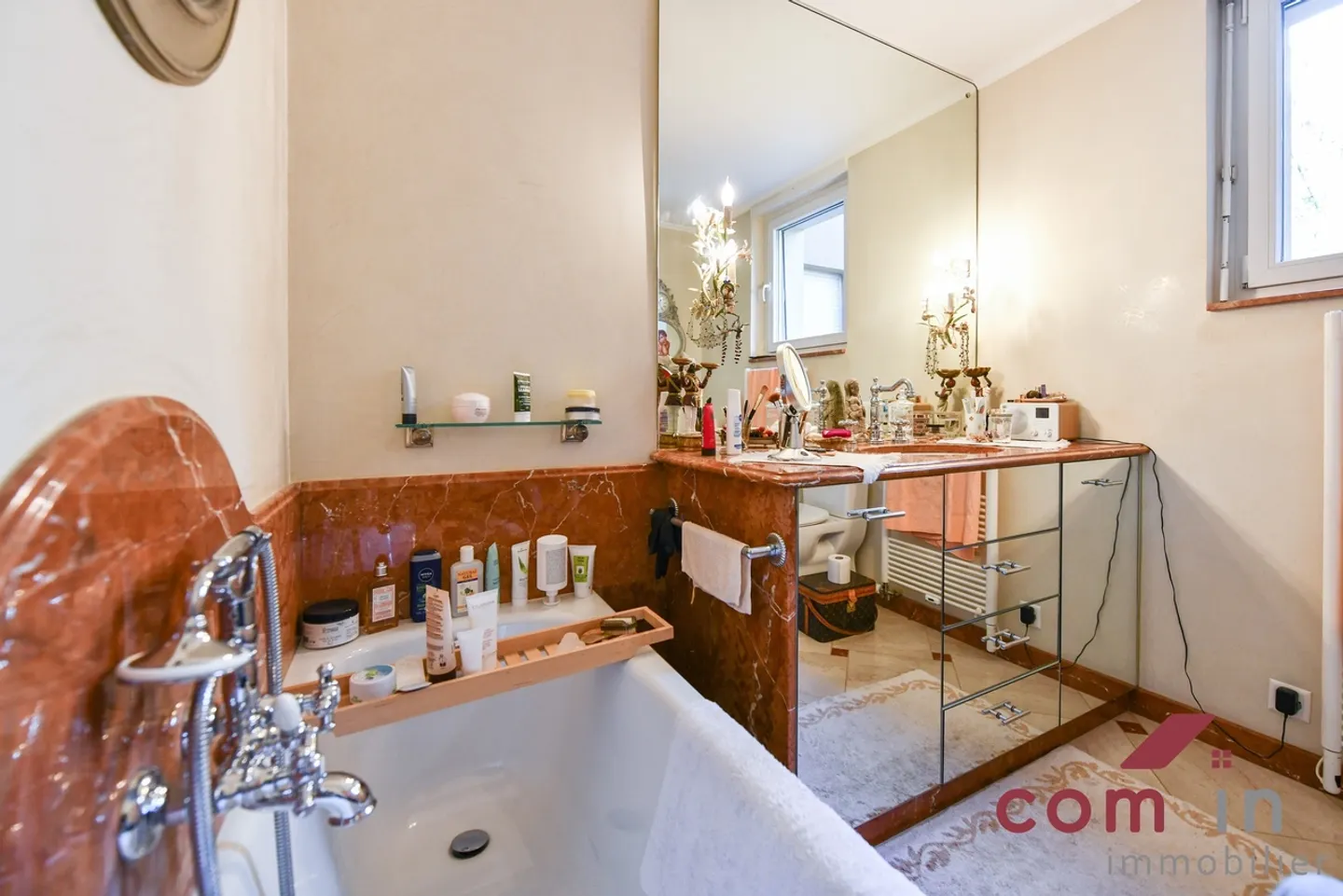 Appartement Élégant avec Vue Montagne - Photo 9 sur 11