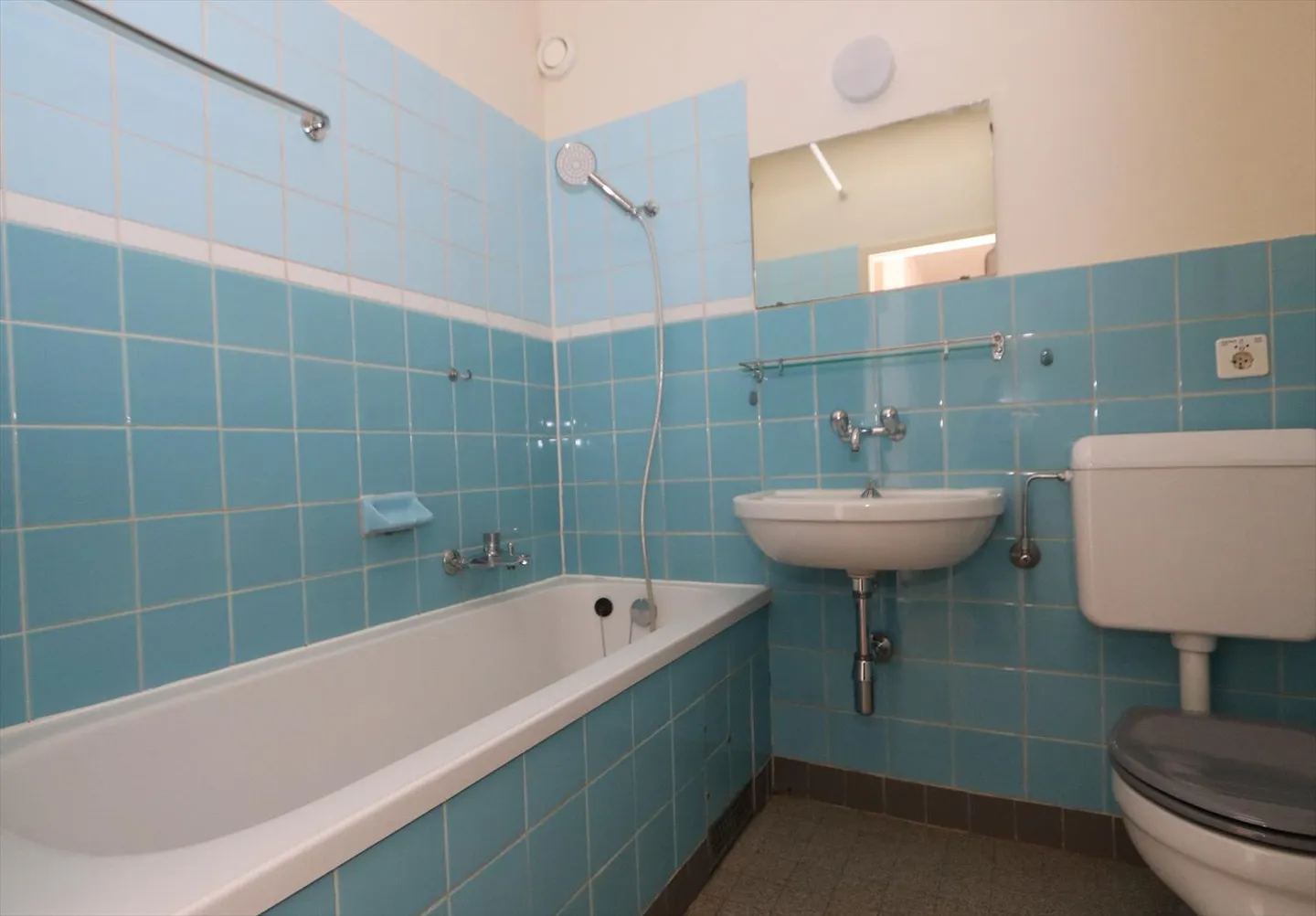1.5 Room Apartment - Photo 7 of 7