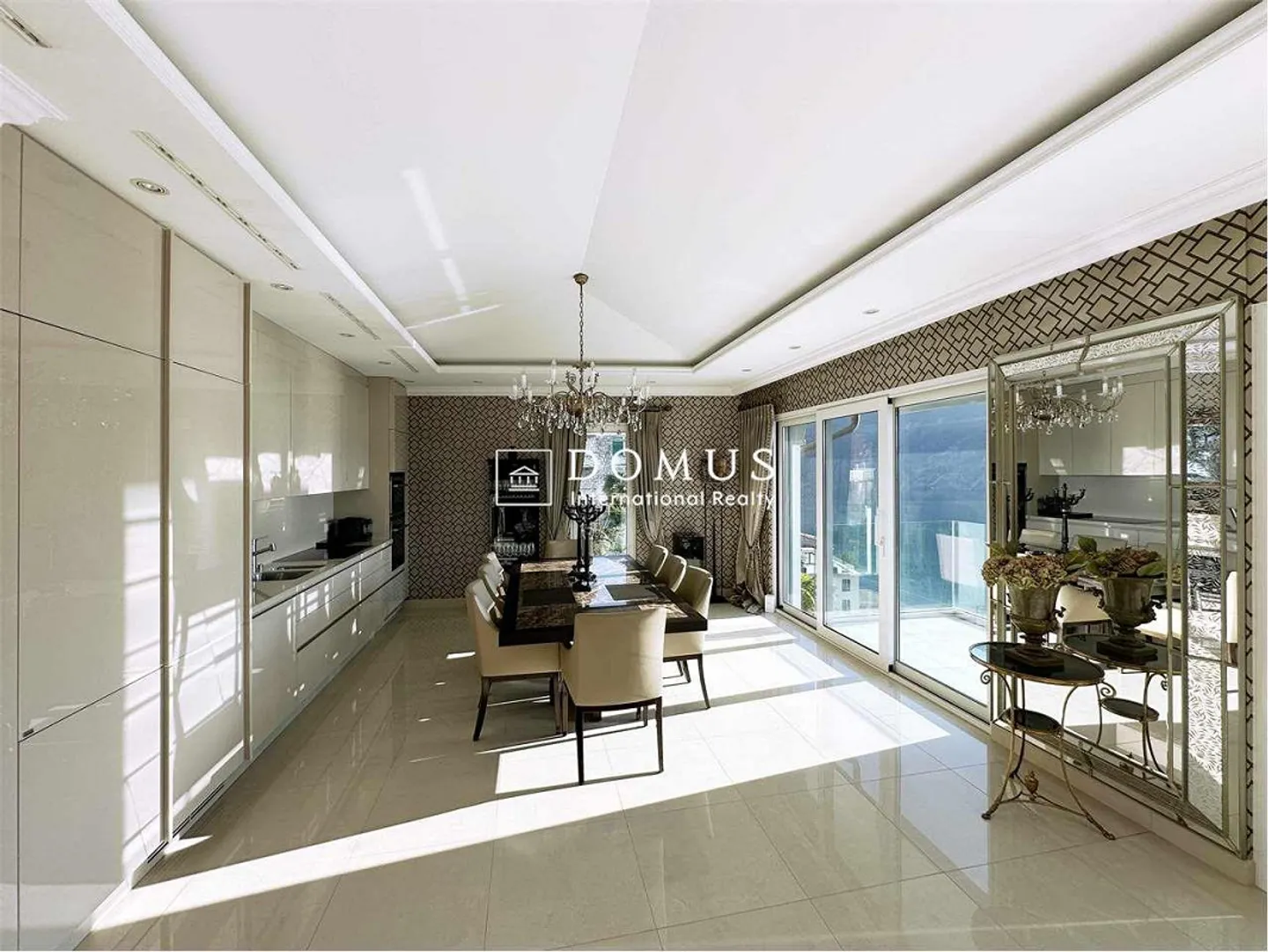 Spectacular Penthouse 4.5 Rooms with Lake View - Photo 8 of 13