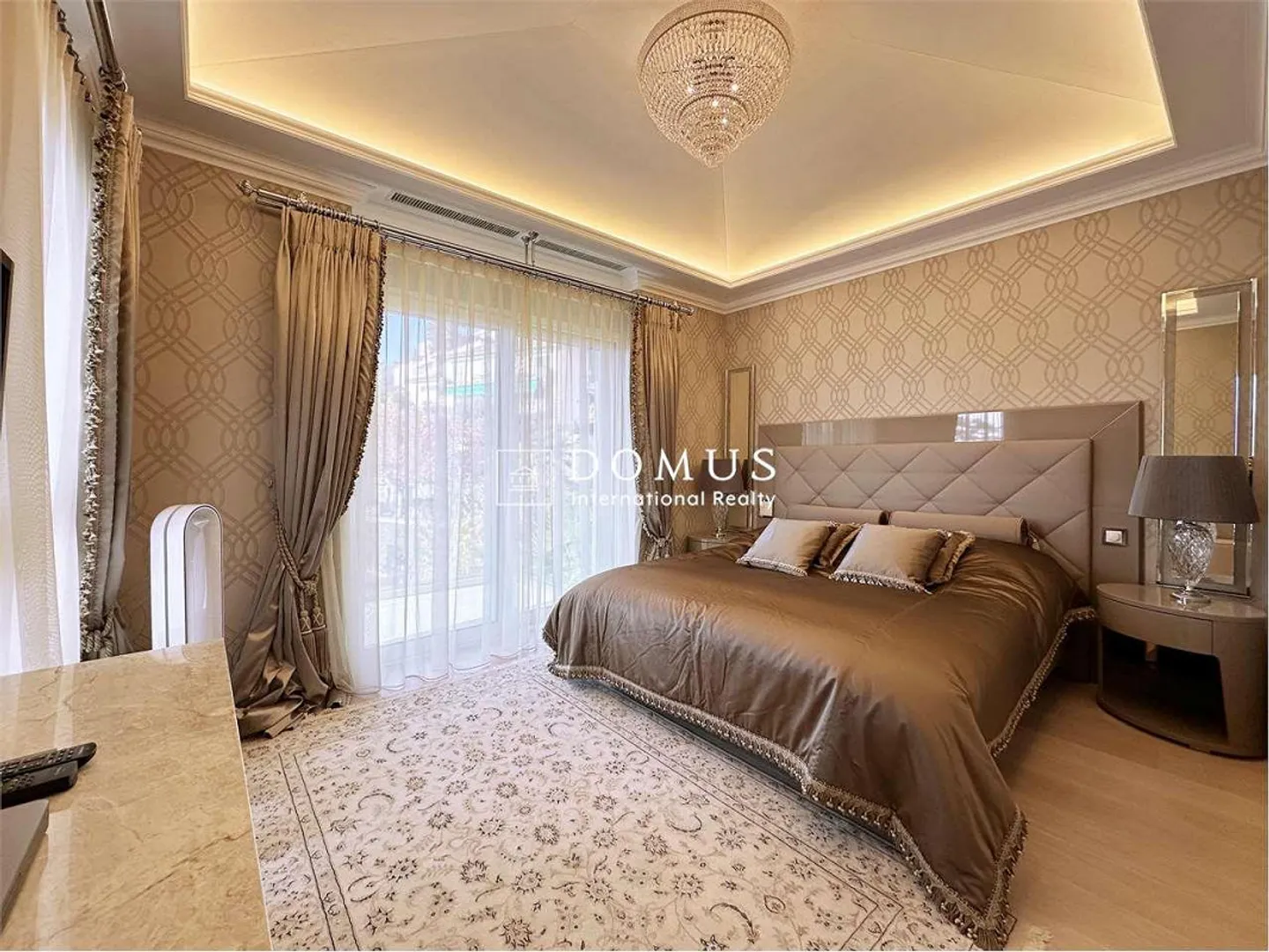 Spectacular Penthouse 4.5 Rooms with Lake View - Photo 10 of 13