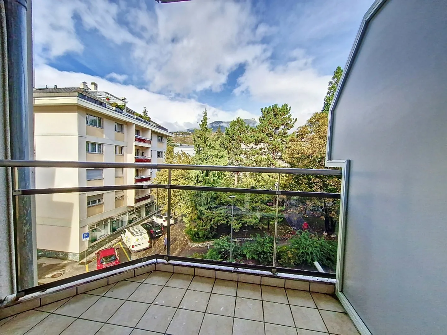 Magnifique appartement de 3,5 pièces avec balcon et vue imprenable à Sion - Photo 14 sur 15
