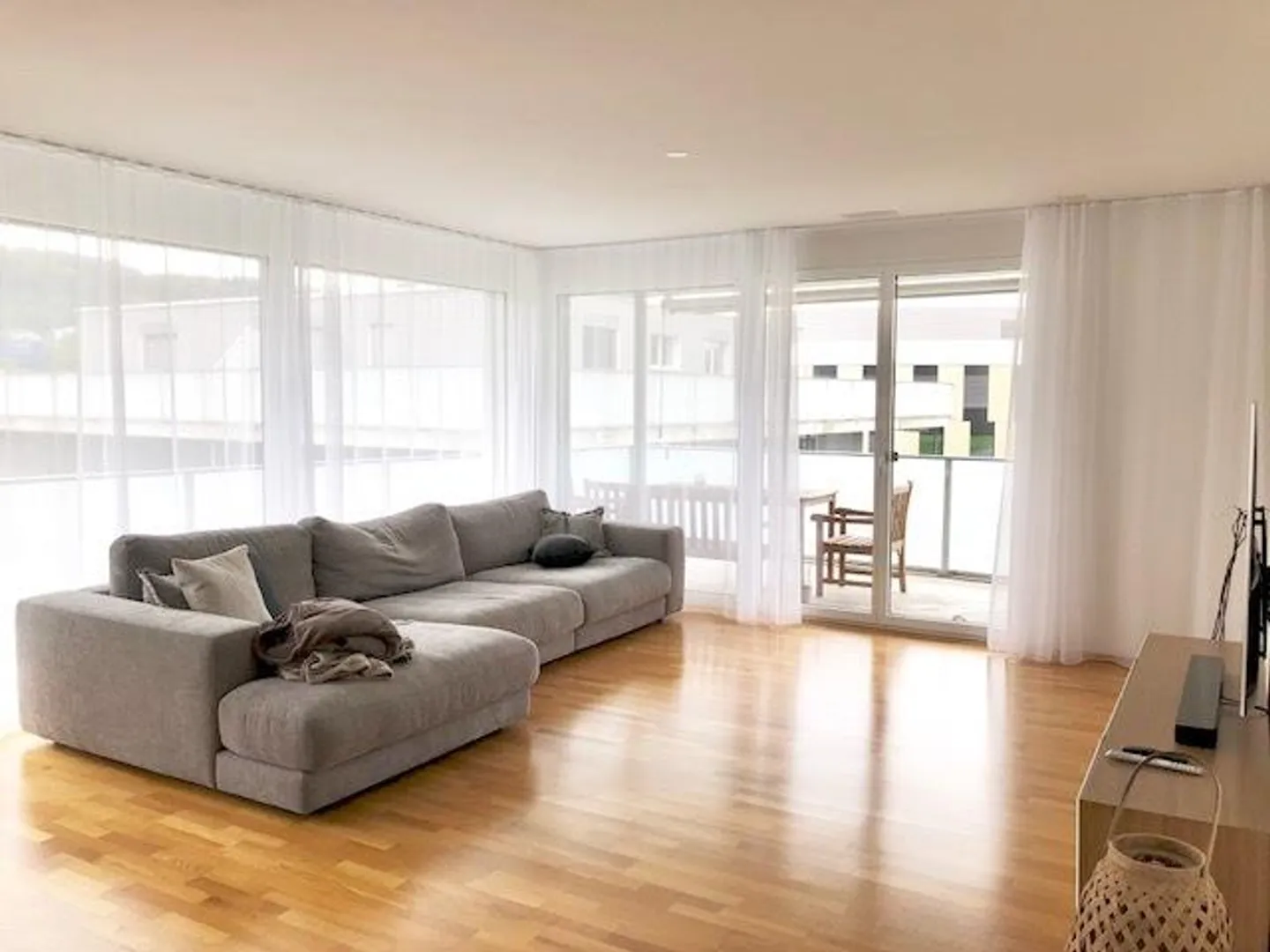 Vert, Calme, Spacieux - Votre Nouveau Foyer pour la Famille ! - Photo 3 sur 11
