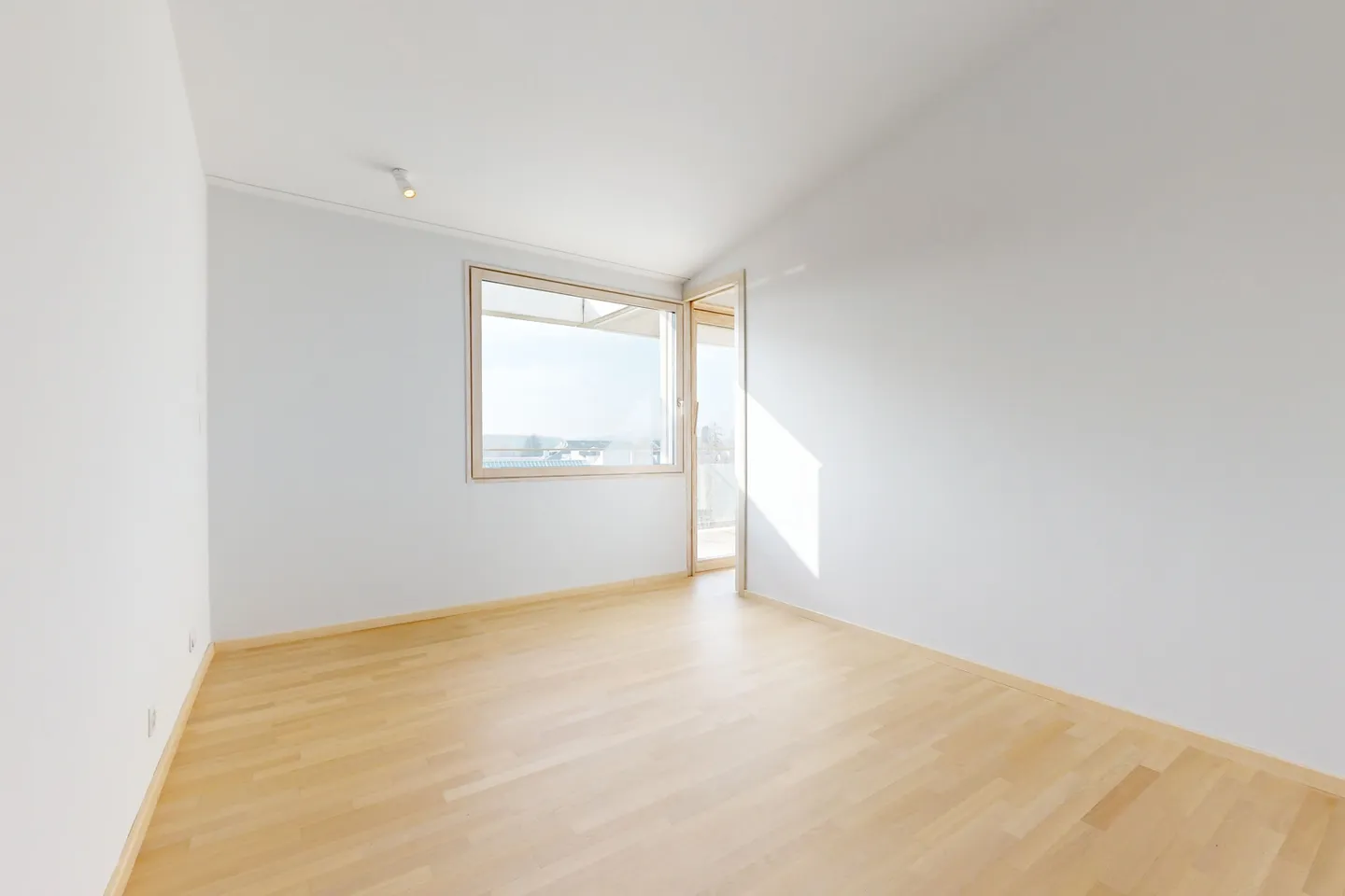 Un ambiente abitativo moderno - Foto 3 di 6