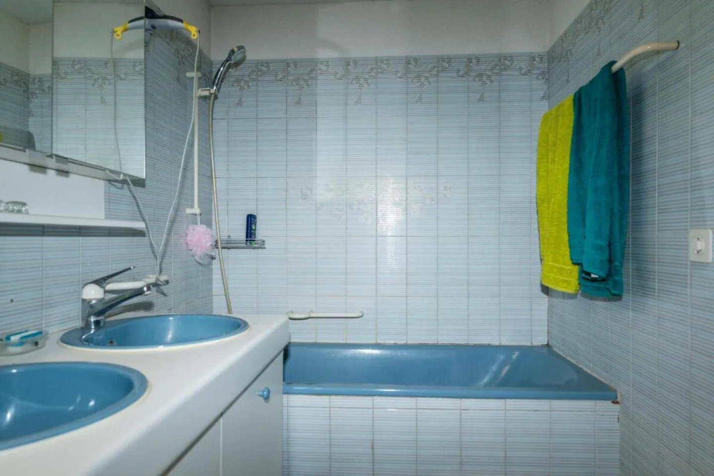 Beaucoup d'espace dans la maison - Photo 6 sur 14