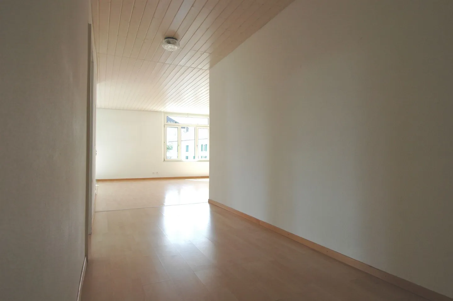 Appartamento di città luminoso nel centro - Foto 3 di 6