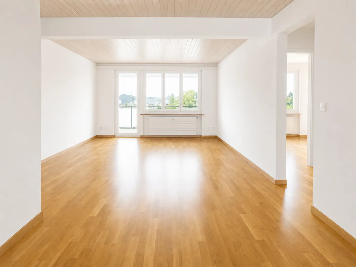 Geräumige 4.5 Zimmer-Wohnung mit grossen Balkon - Foto 3 di 9
