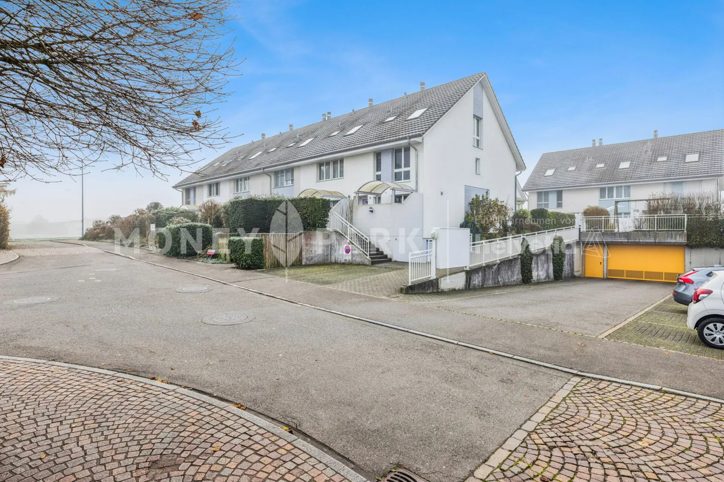 Maison de ville d'angle confortable de 5,5 pièces - Photo 1 sur 13