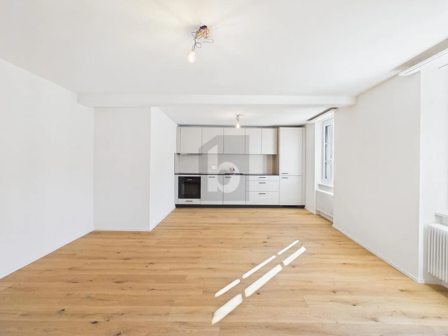 NOUVEAU, SPACIEUX, PREMIÈRE LOCATION - Photo 2 sur 6