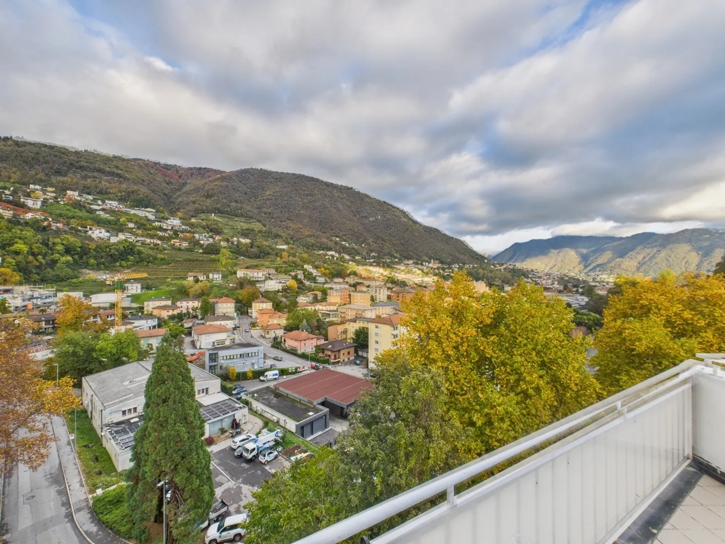 Helles und geräumiges Penthouse in zentraler Lage - Foto 2 von 13