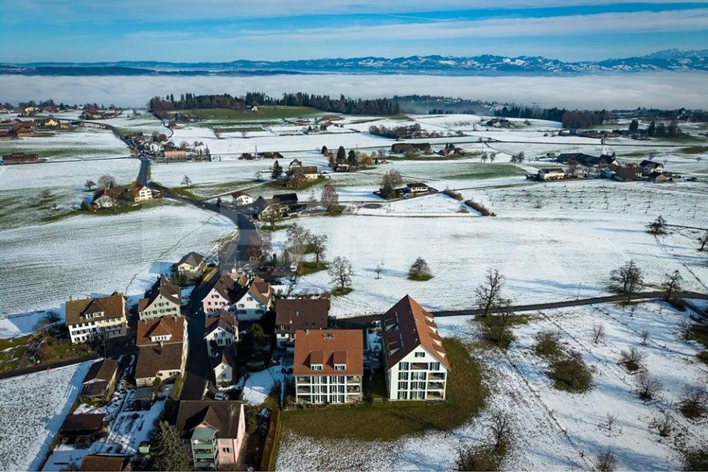 Appartement de 4,5 pièces de haute qualité avec vue imprenable sur le lac et panoramique - Photo 12 sur 13