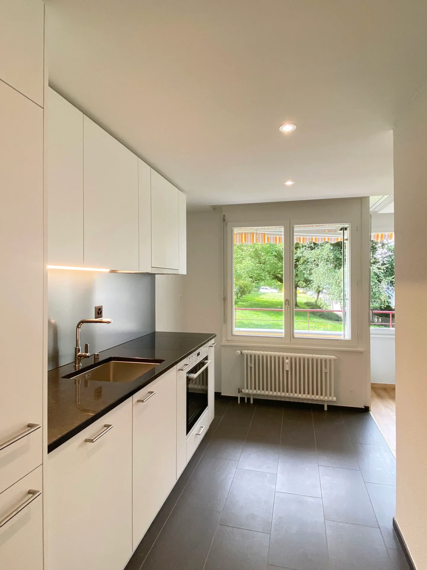 Casa plurifamiliare ristrutturata con sette appartamenti - Foto 16 di 25