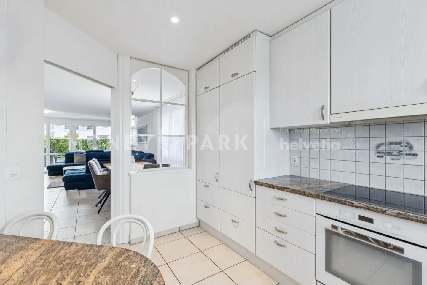 Maison de ville d'angle confortable de 5,5 pièces - Photo 5 sur 13