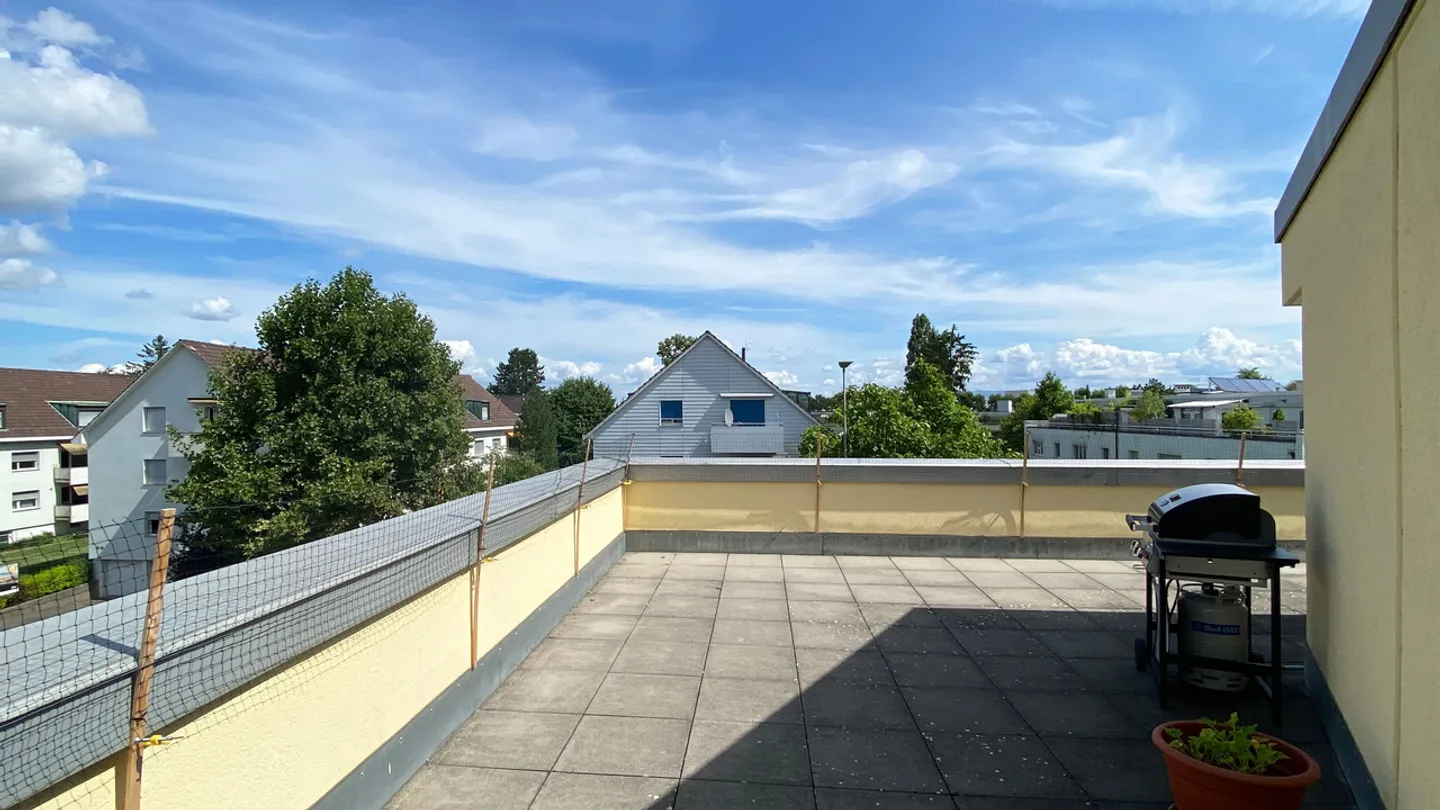 Casa plurifamiliare ristrutturata con sette appartamenti - Foto 4 di 25