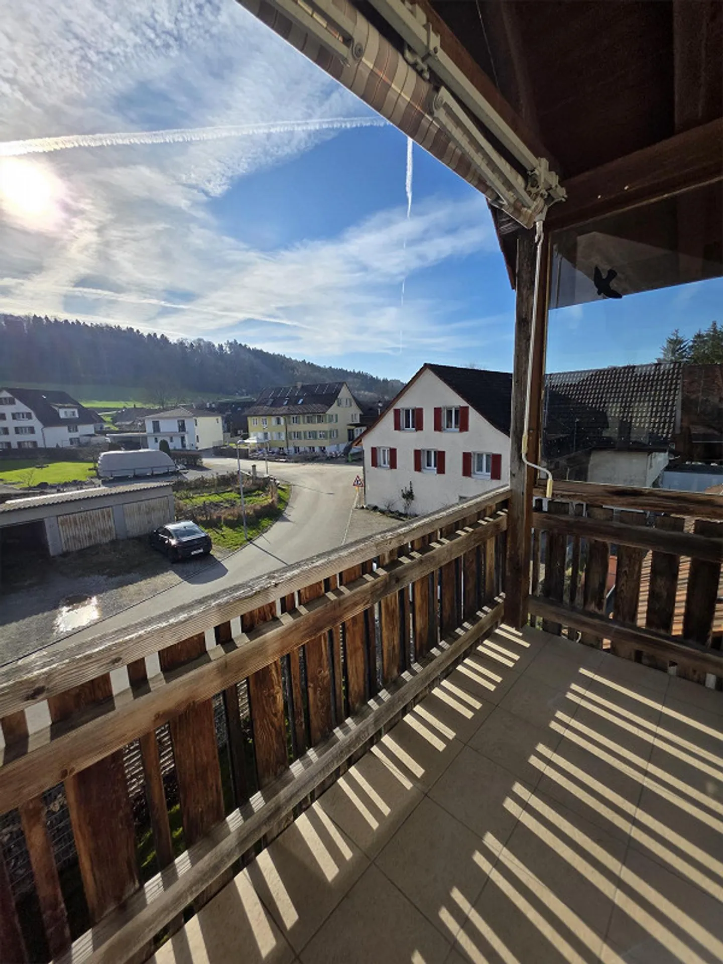 Ampio appartamento mansardato di 5½ locali con balcone e camino - Foto 12 di 13