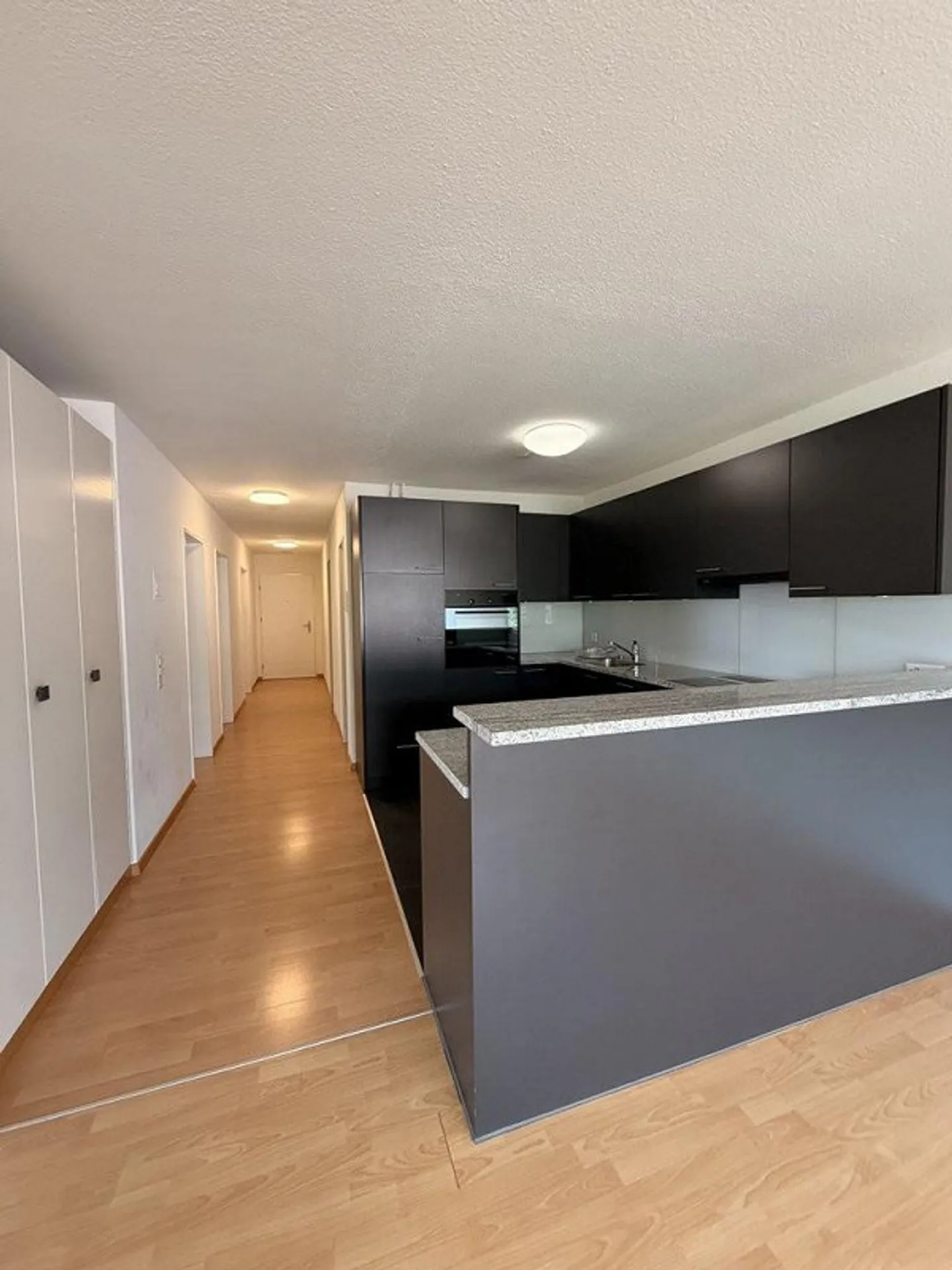 Wohnen im Brühlquartier in familienfreundlicher Überbauung - Foto 2 di 11