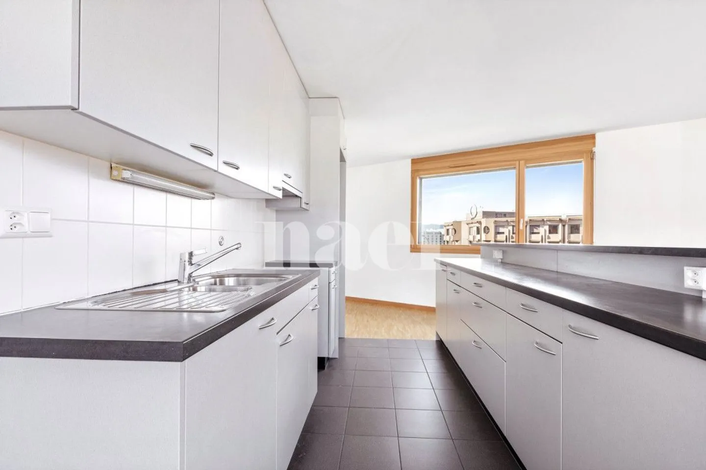 6-Zimmer-Wohnung - Foto 3 von 10