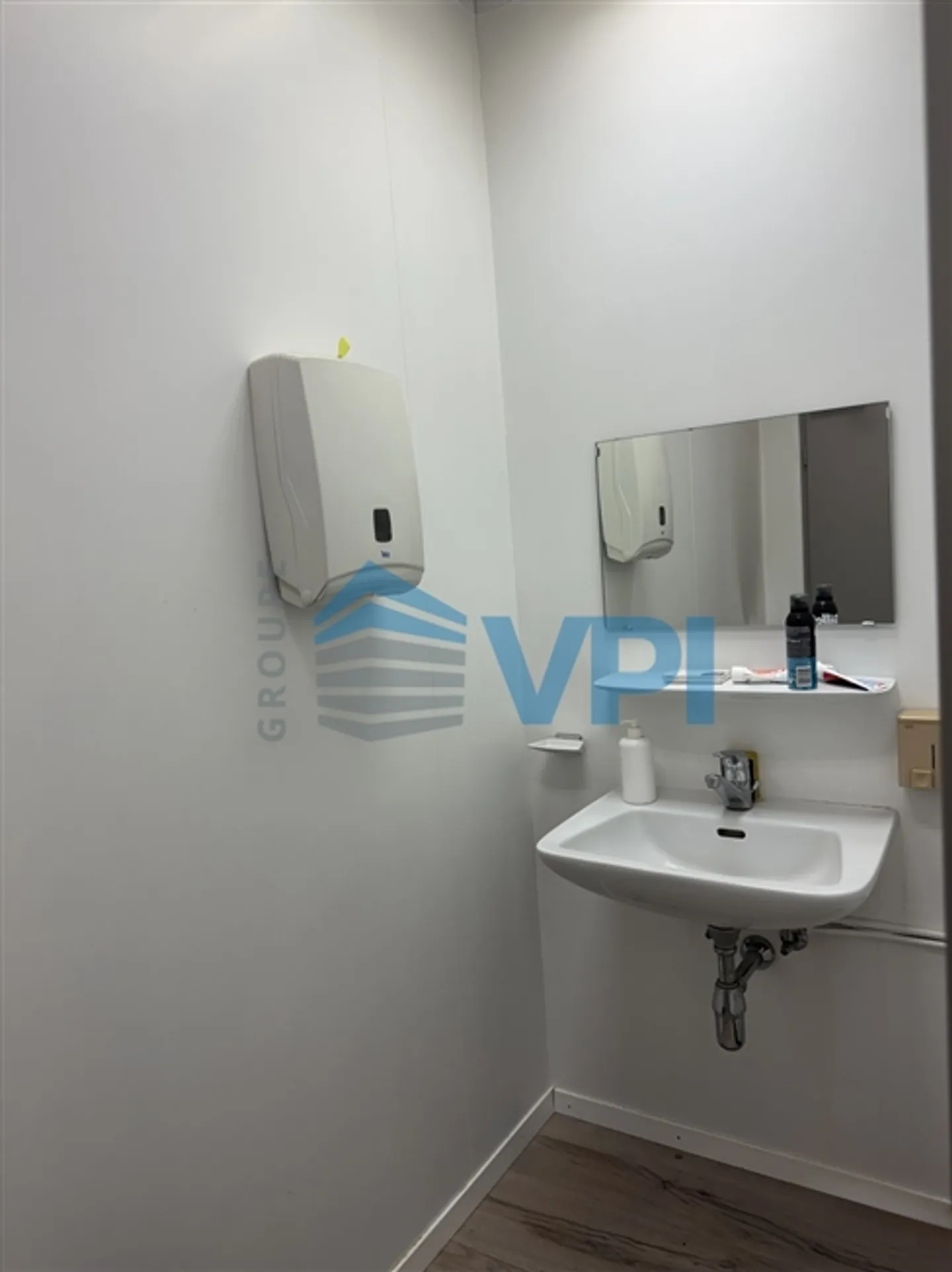 205 m² Office Space in Satigny - Photo 7 of 10