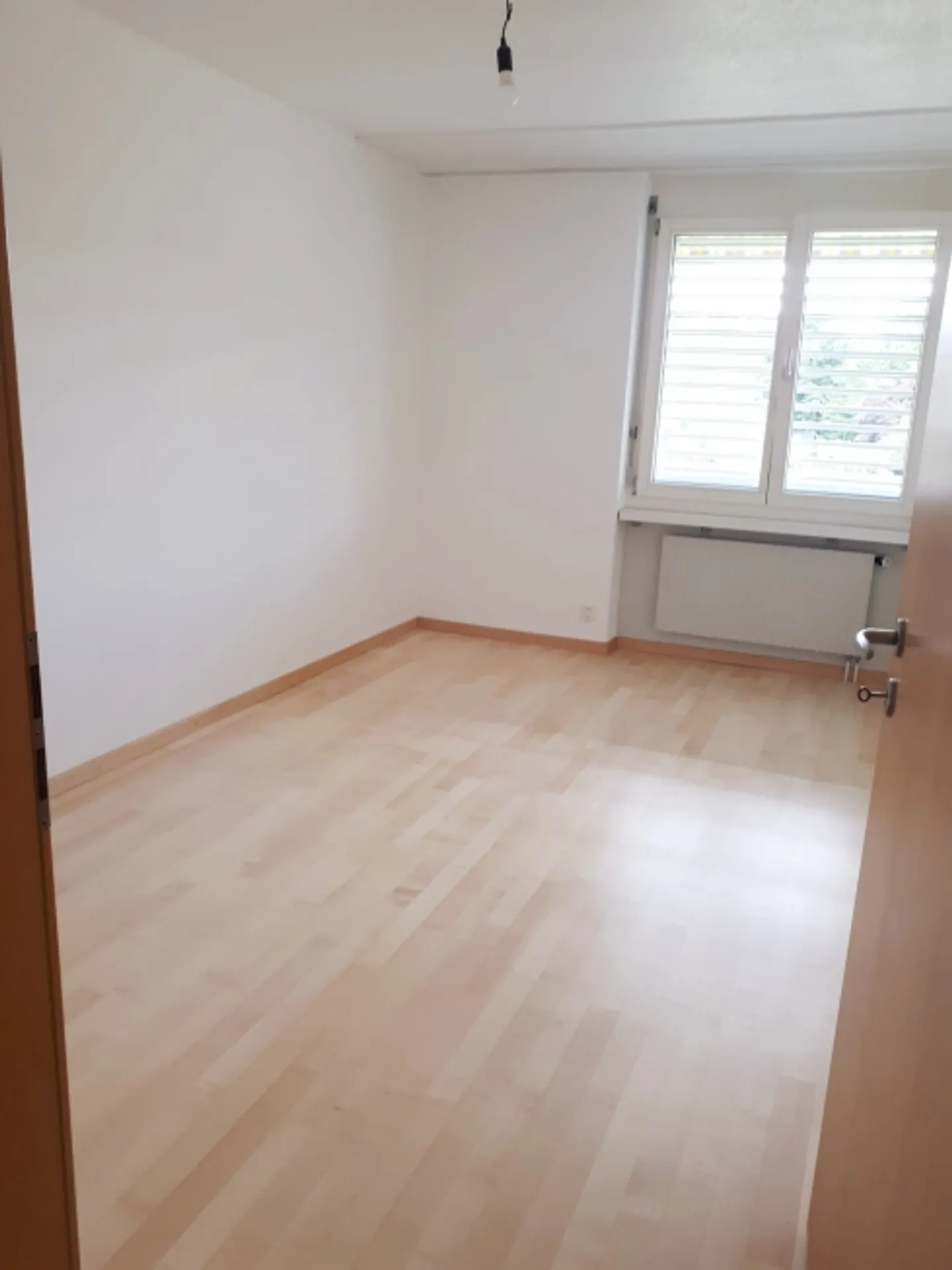 Ampio e luminoso appartamento familiare di 5,5 stanze a Schwarzenburg - Foto 9 di 13