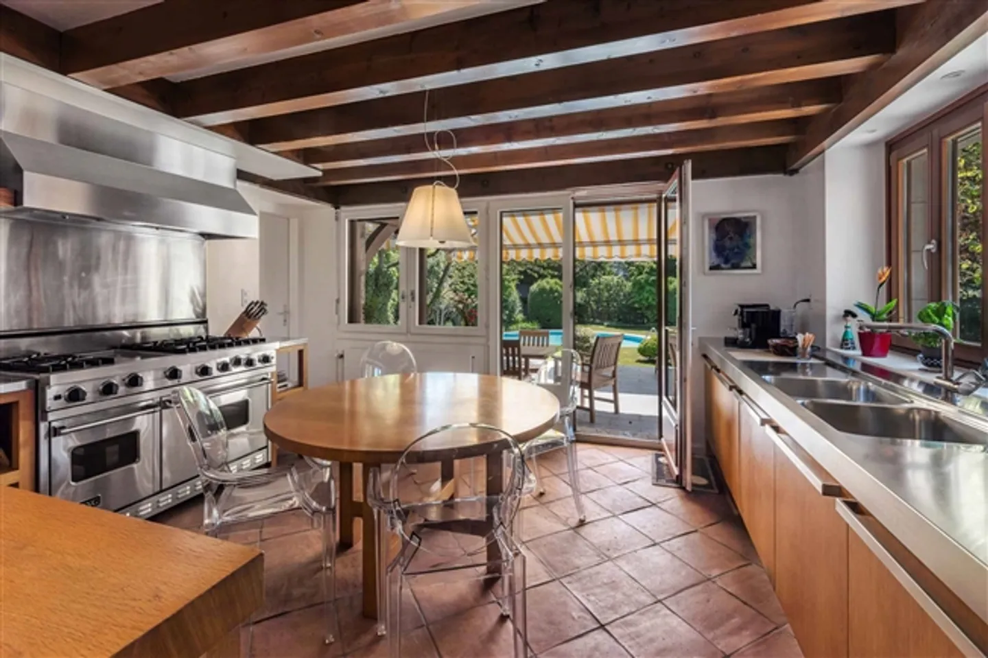 Charming farmhouse in a green environment - Photo 7 of 13